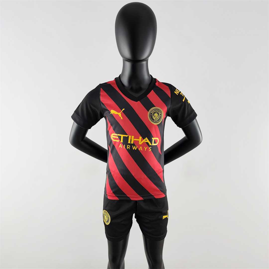 22-23 MCI away kids kit
