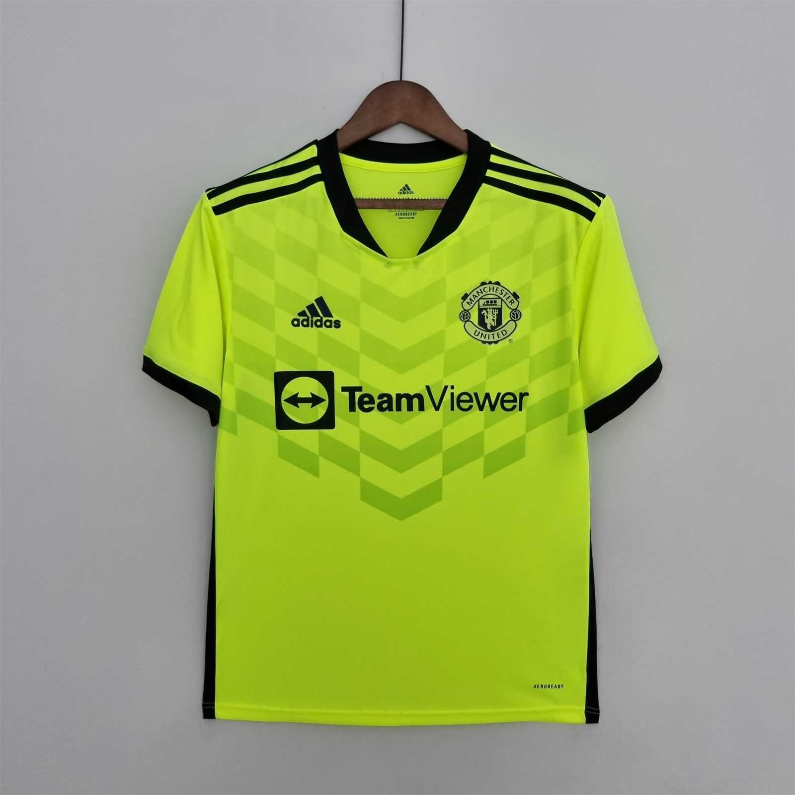 22-23 MNU fluorescent vert