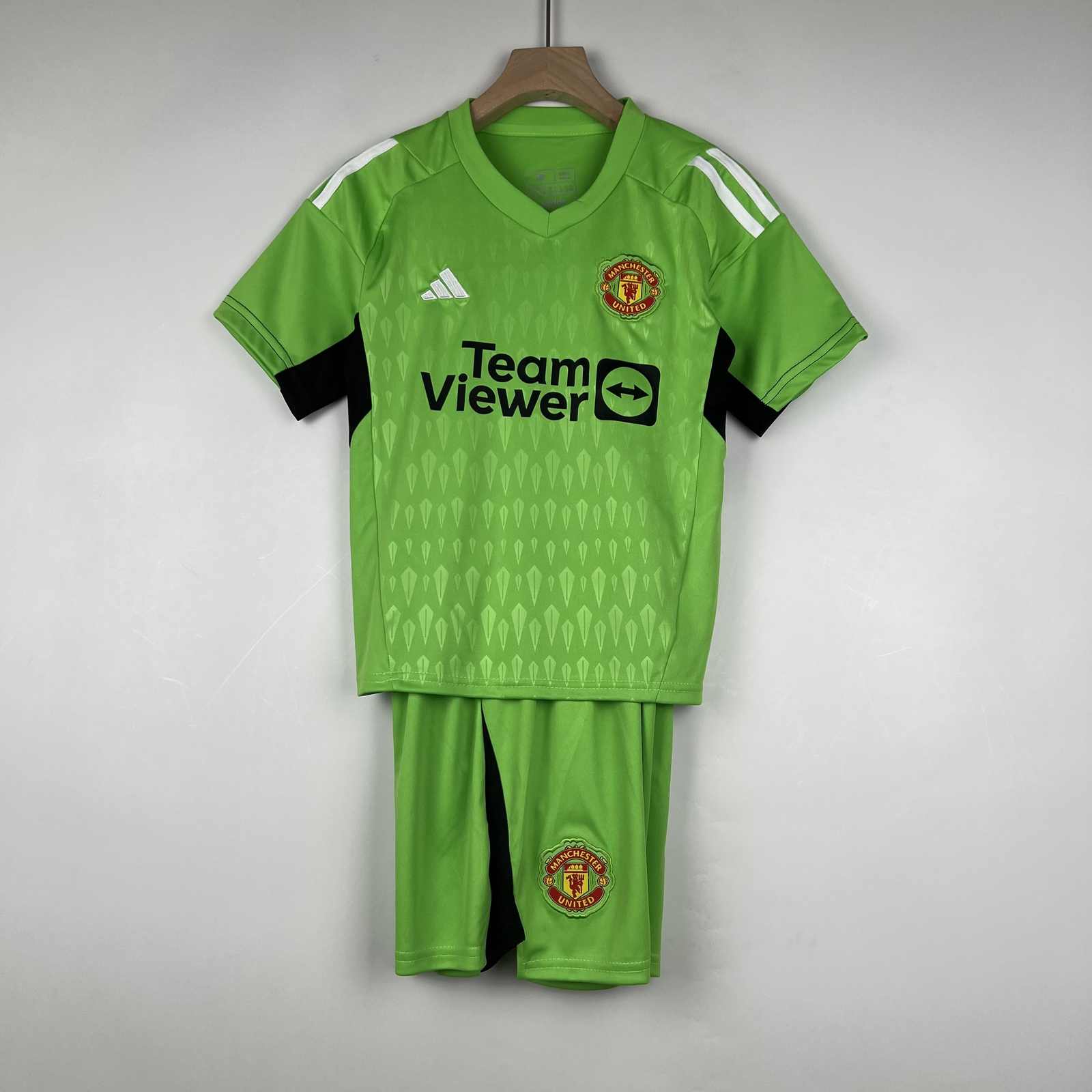 23-24 MNU Green Goalkeeper kid kit size 16-28