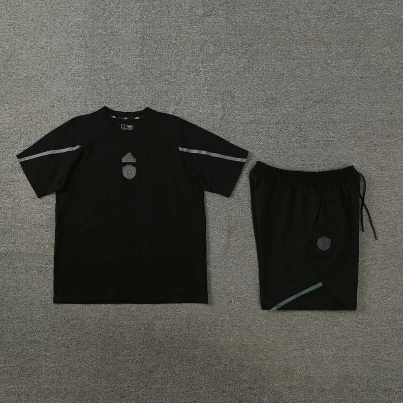 24-25 MNU black training suit
