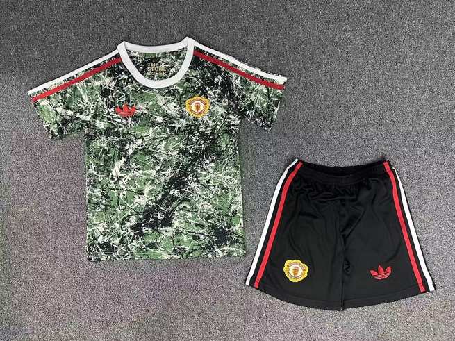 Ensemble de football enfant 24-25 MNU vert édition spéciale