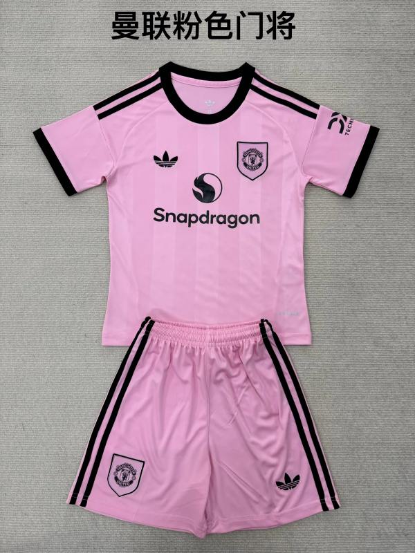 25-26 MNU Pink Goalkeeper kid kit
