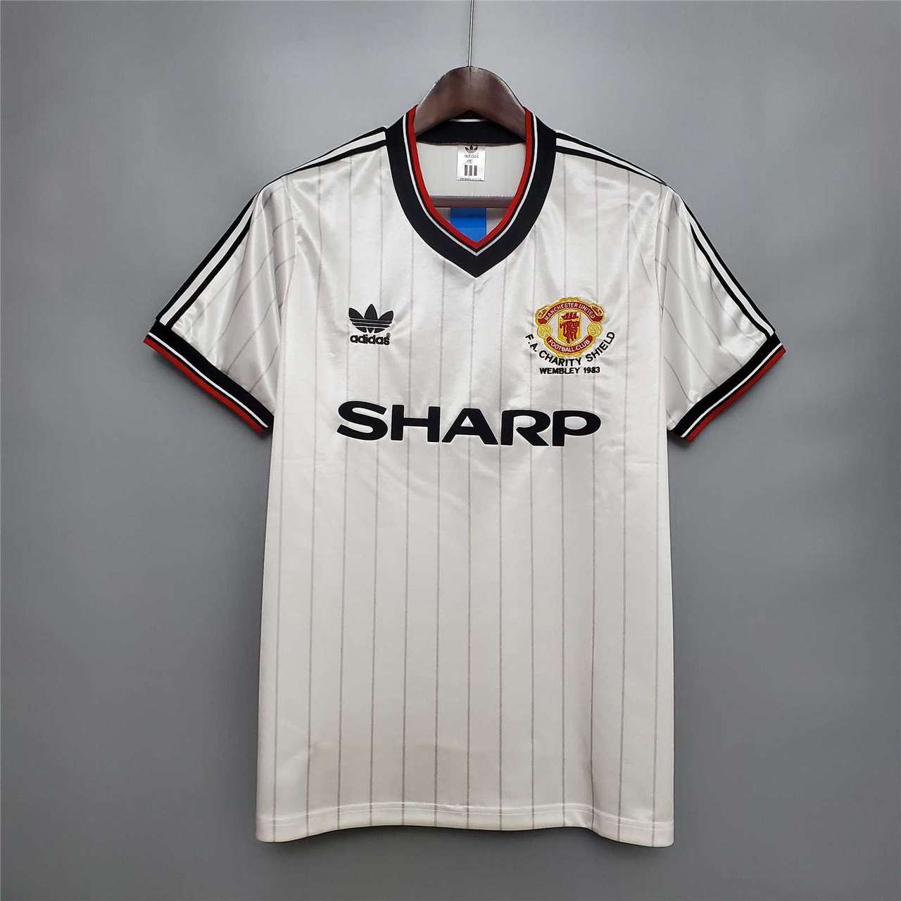 82-83 MNU away