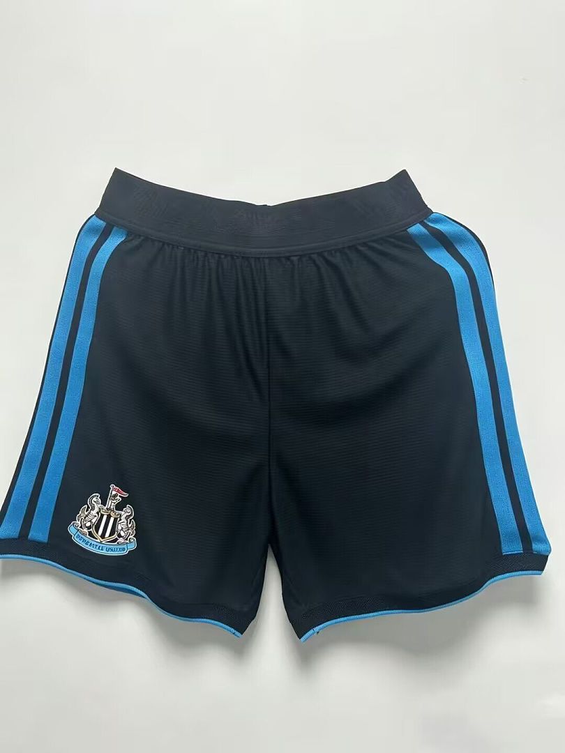 Short Newcastle United — 2026/27 · Domicile · Version joueur · tailles S–2XL