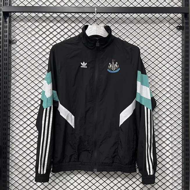 25-26 Newcastle black windbreaker