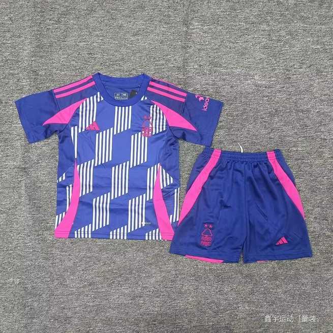 24-25 Nottingham Forest Away Kid kit