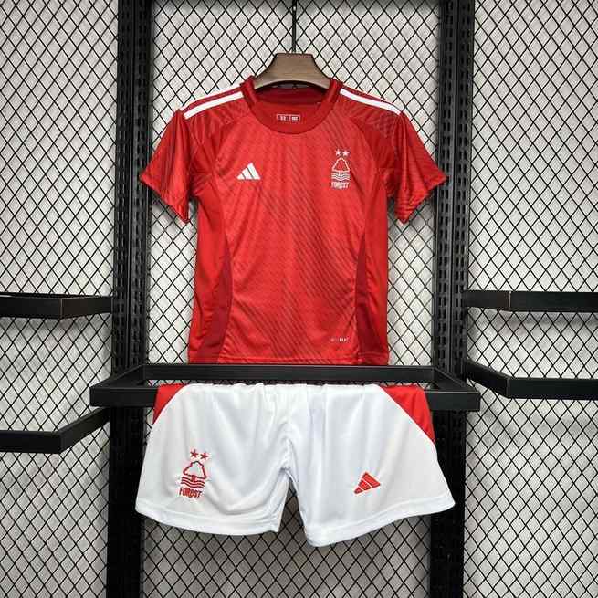 24-25 Nottingham Forest home kid kit