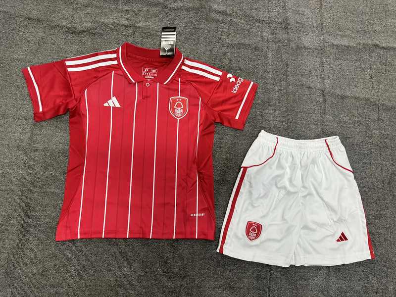25-26 Nottingham Forest home kid kit