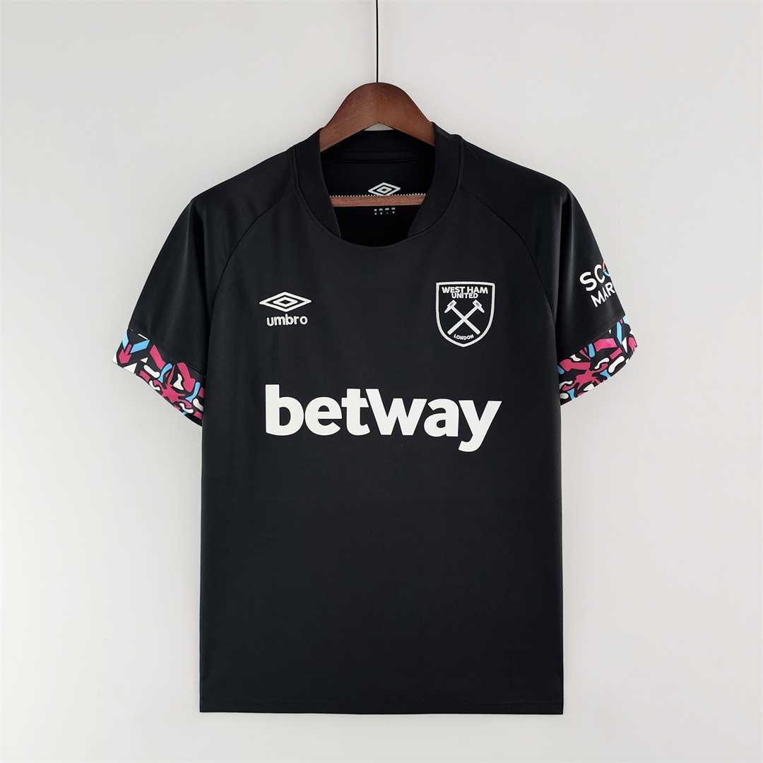 22-23 West Ham United away