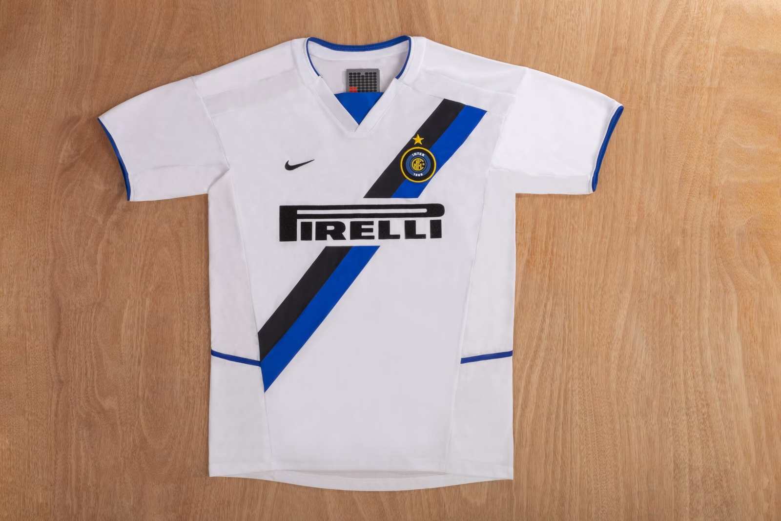 02 03 Inter Milan Retro Away 02 03 国际米兰 复古 客场