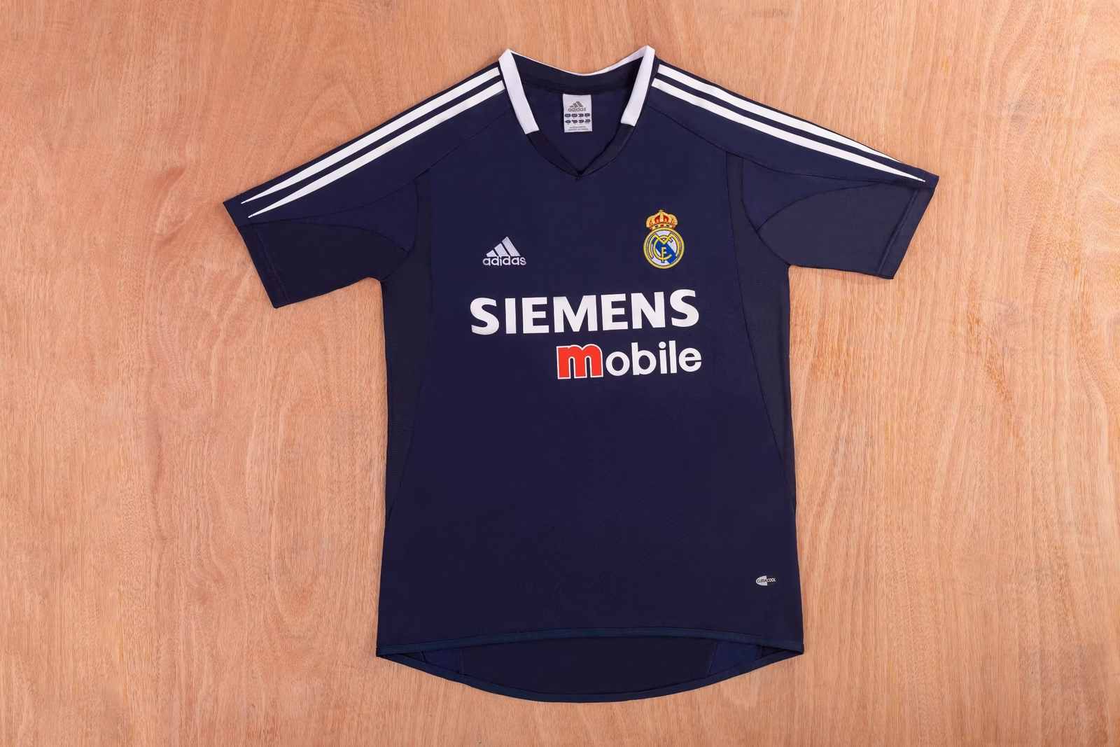 04 05 Real Madrid away retro 04 05 皇马 客场 复古_136043227