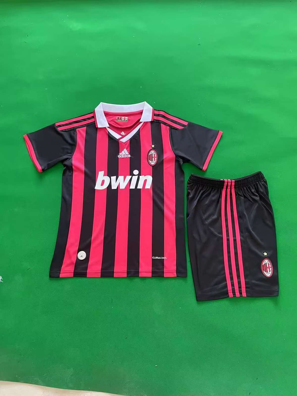 09 10 AC Milan Home Kids Retro suit 09 10 AC米兰 主场 孩子 复古套装