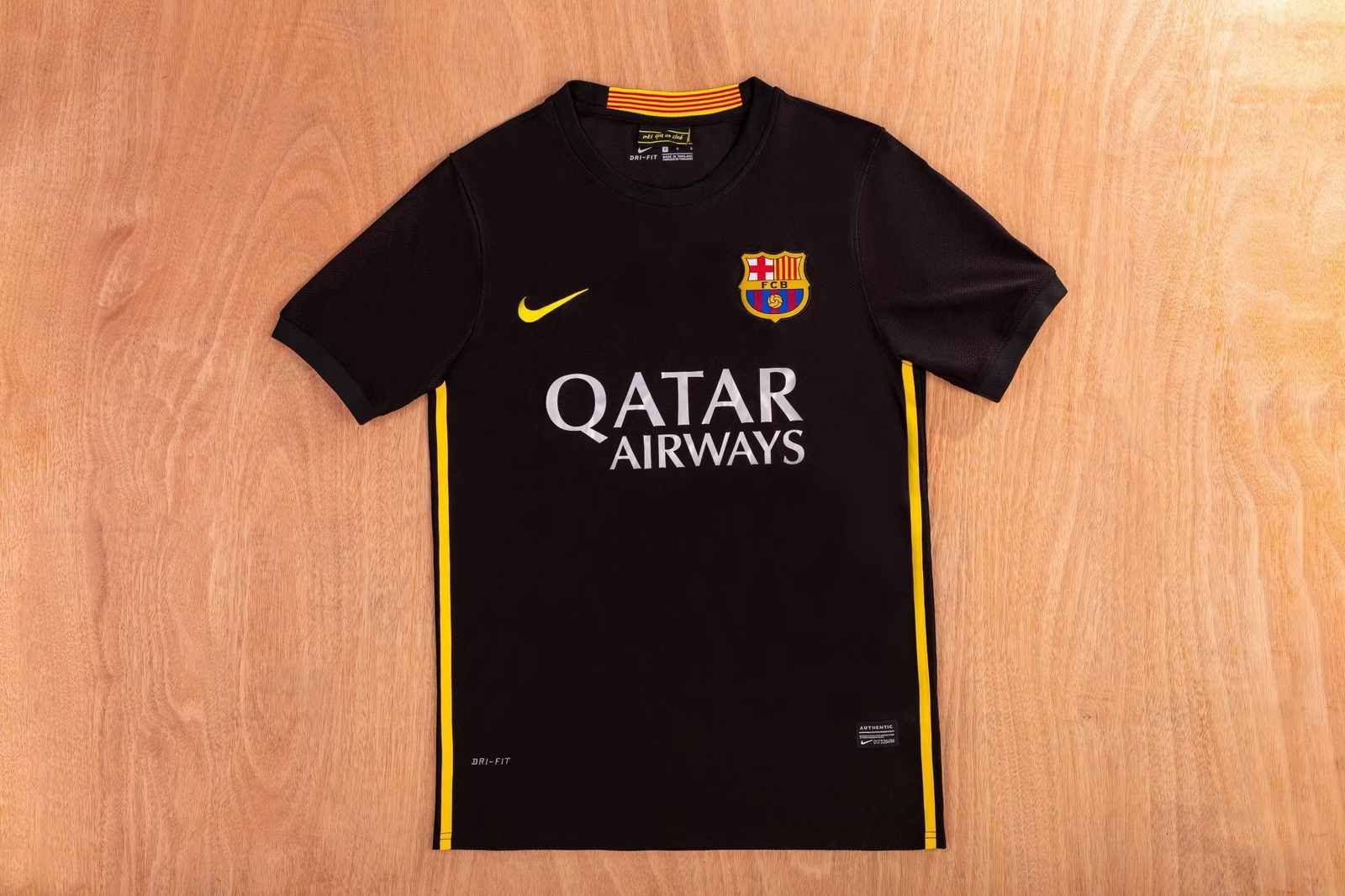 13 14 Barcelona third away retro 13 14 巴萨 二客