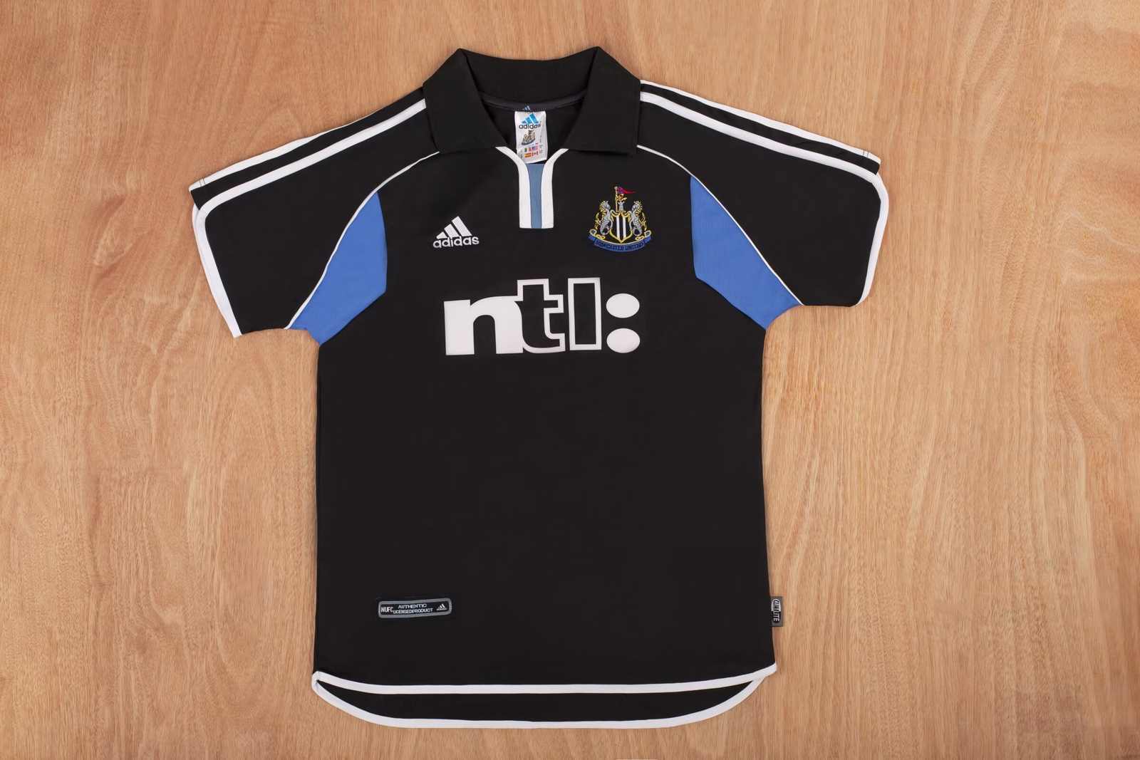 2000 01 Newcastle away retro 2000 01 纽卡斯尔 客场 复古
