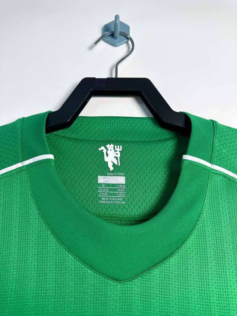 2007 08 Man United Goalkeeper Green Long Sleeve Vintage 2007 08 曼联 门将 绿色 长袖 复古