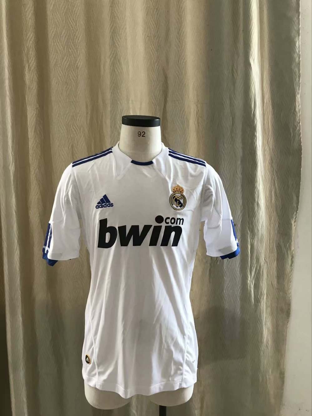 2010-2011 Real Madrid home short-sleeved retro S-2XL 2010-2011 皇马 主场 短袖 复古Ｓ-2XL