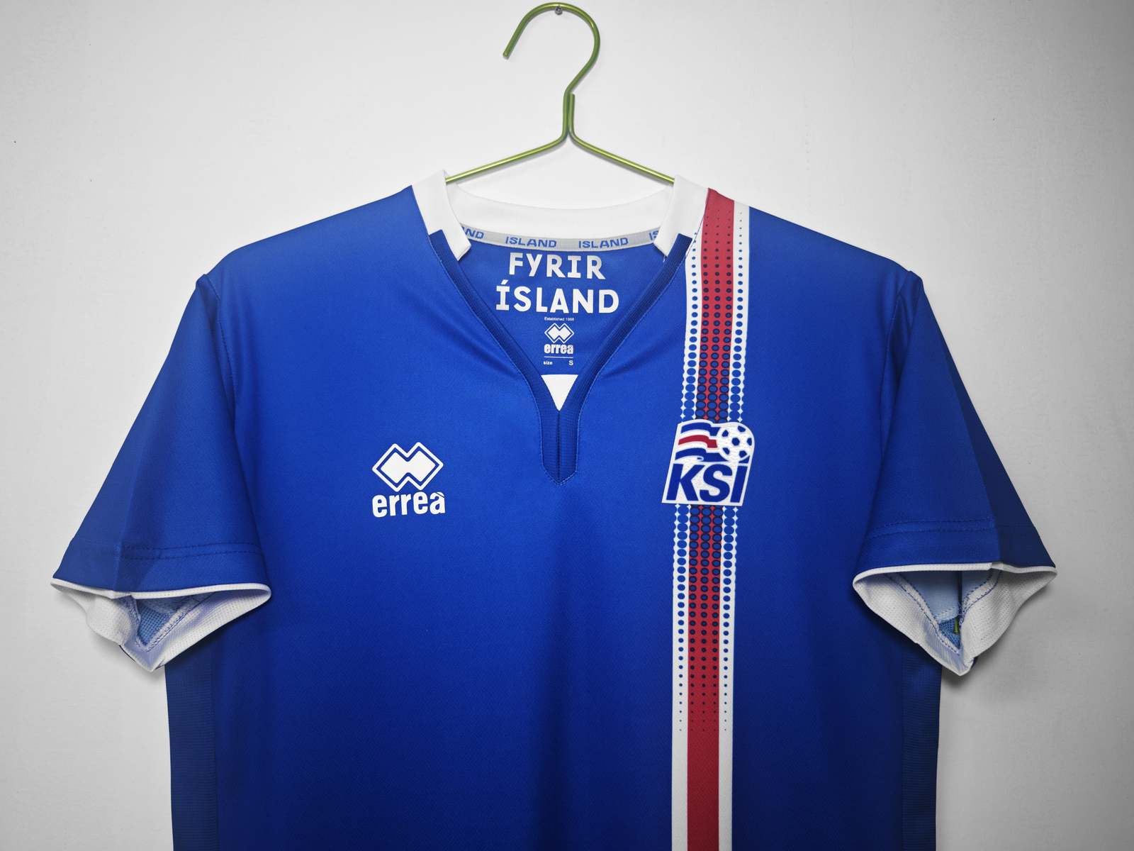 2016 17 Iceland home retro S-XXL 2016 17 冰岛 主场 复古
