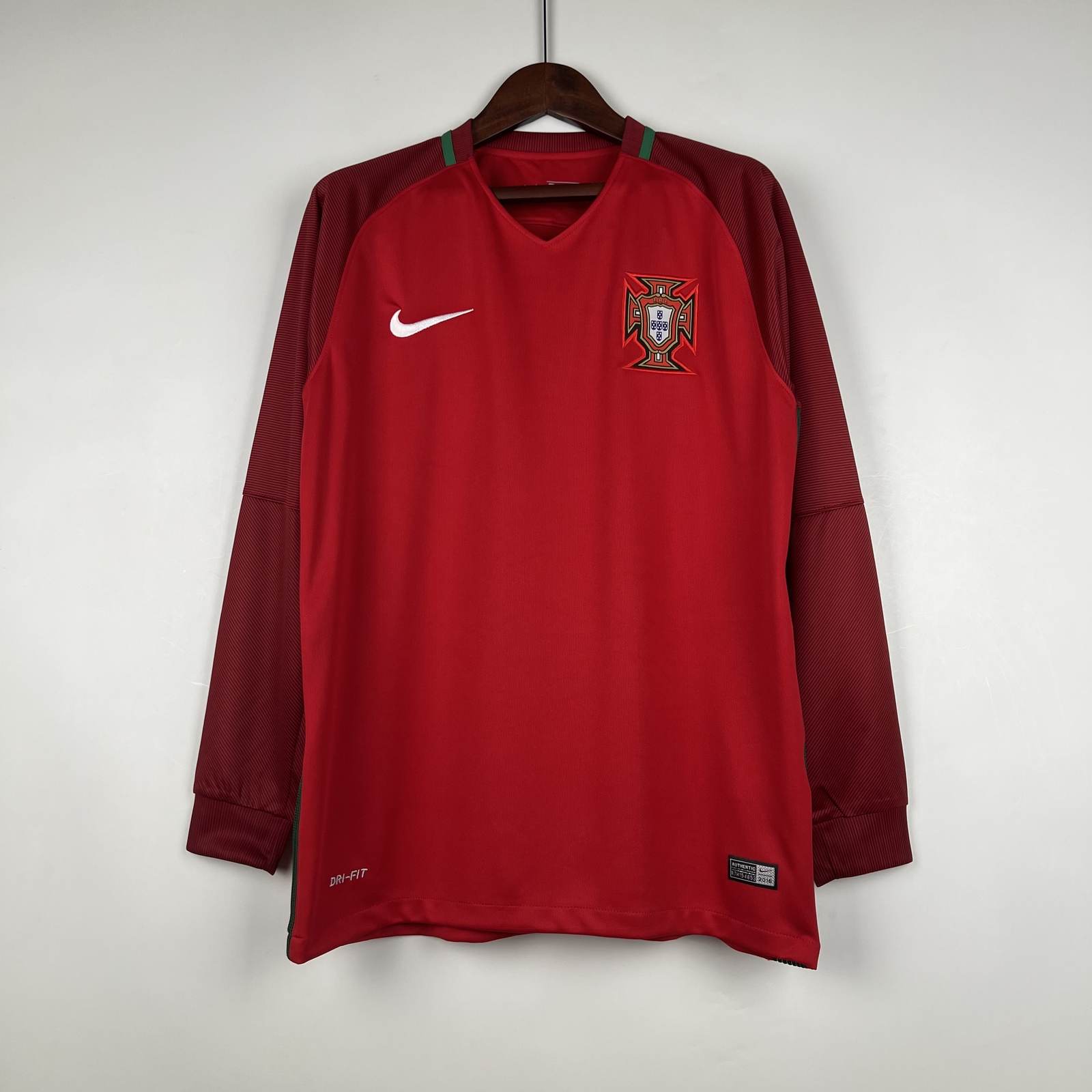 2016 Portugal Home Long Sleeve Vintage 2016 葡萄牙 主场 长袖 复古