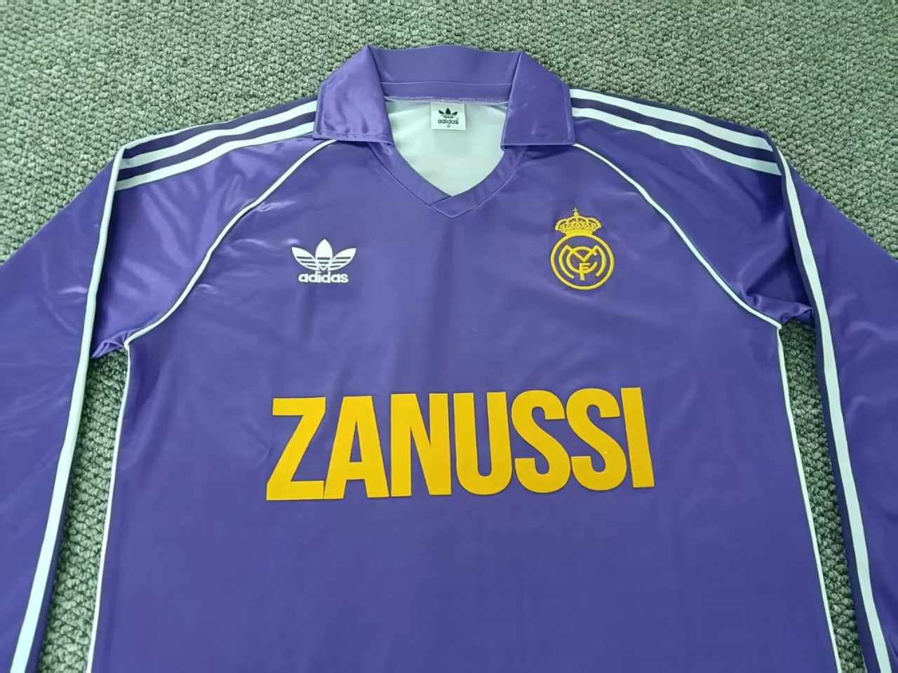 84 85 Real Madrid away long sleeved retro 84 85 皇马 客场 长袖 复古