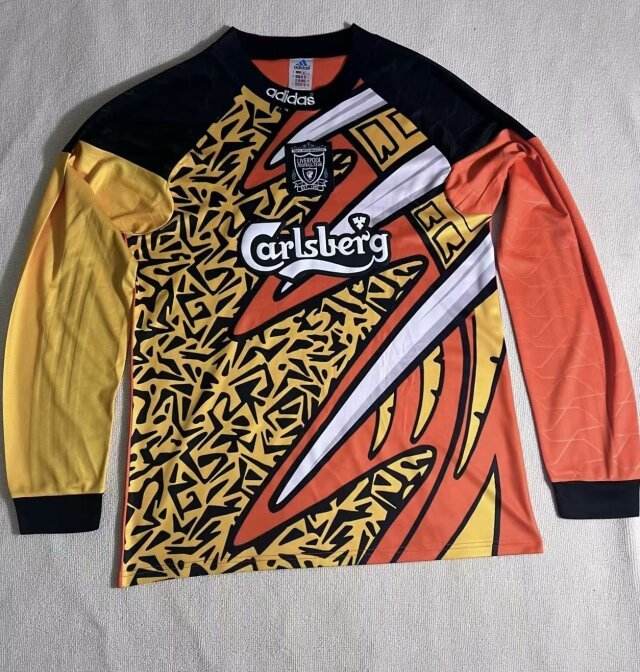 95 96 LWP goalkeeper orange long sleeved retro 95 96 LWP 守门员 橙色 长袖 复古
