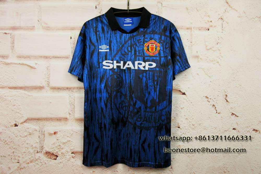 Retro MUN away blue 92_93