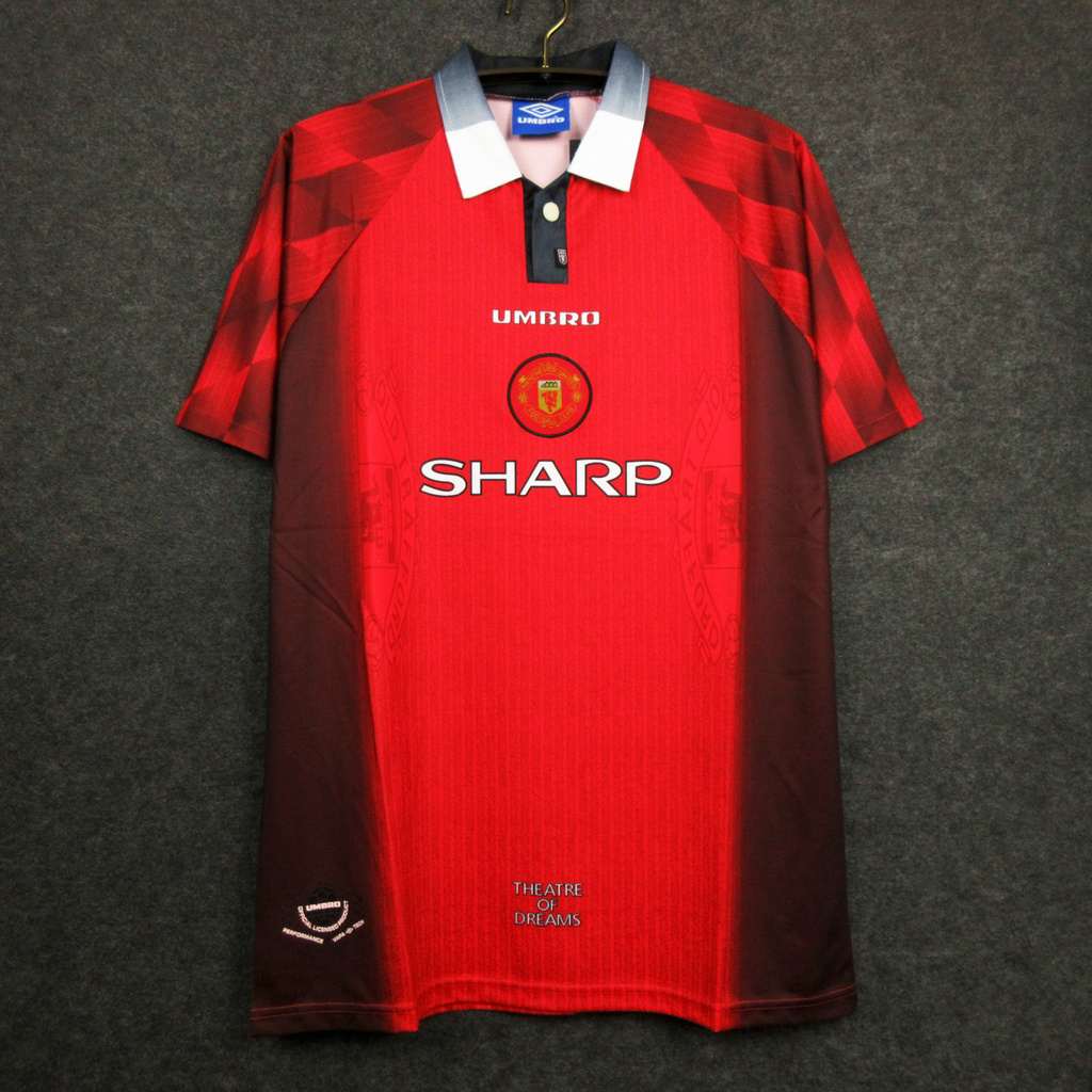 Retro MUN home 96_97