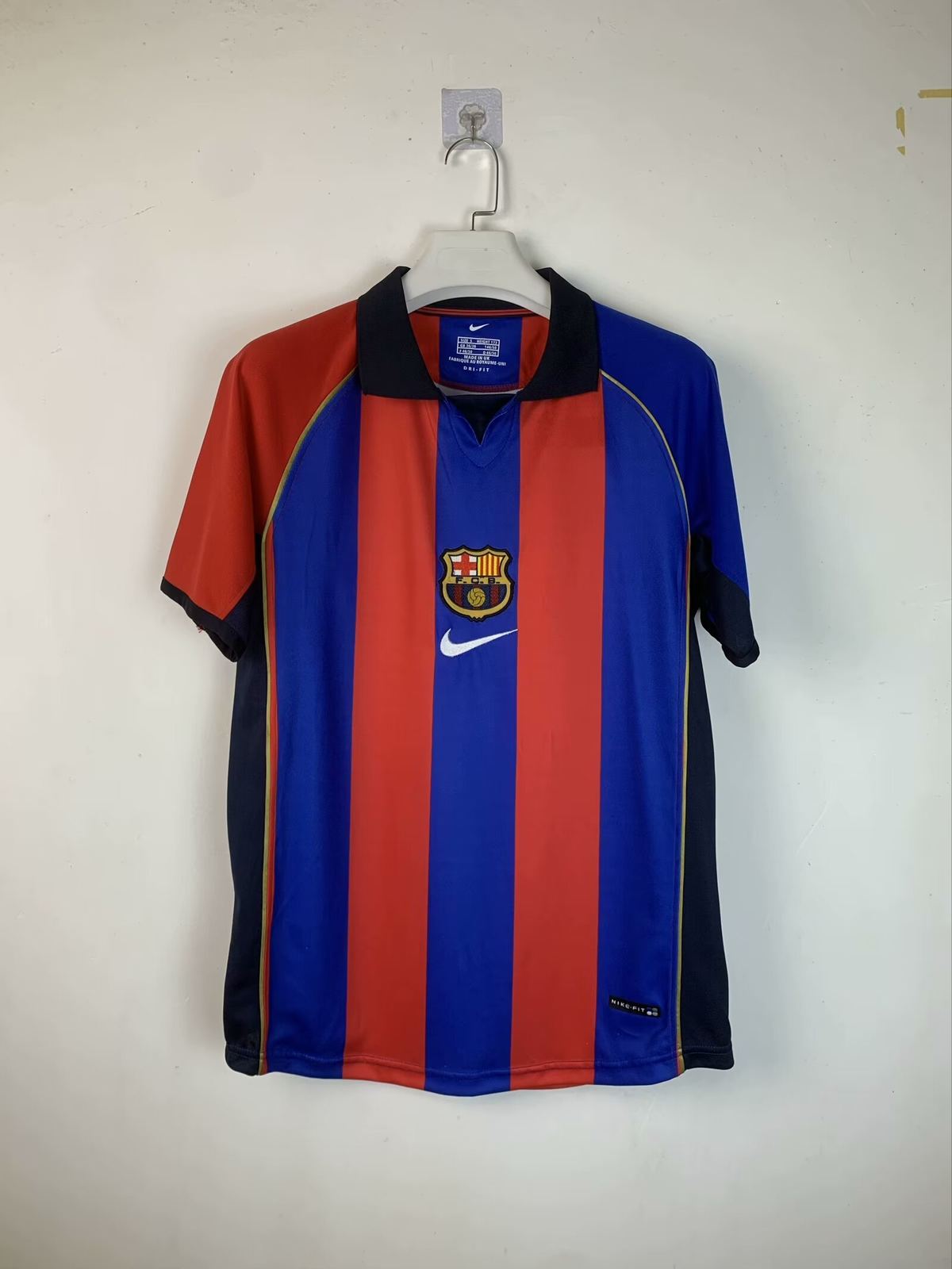 01/02 Barcelona Size: S-XXL