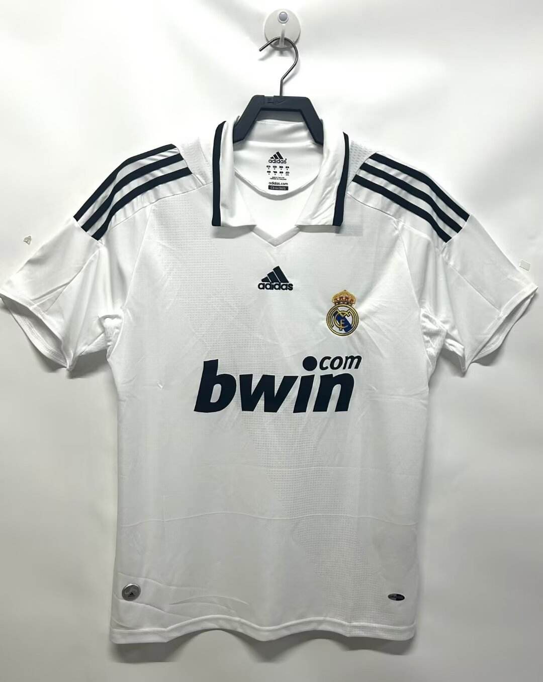 08/09 Real Madrid Size: S-XXL