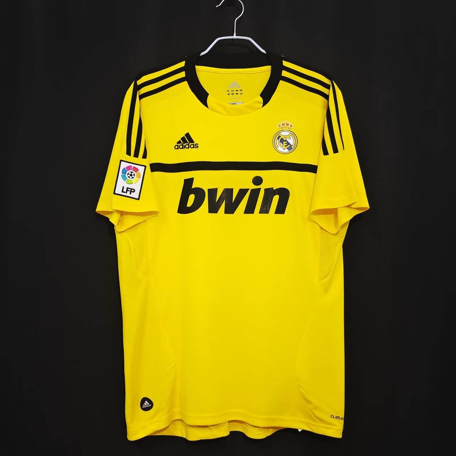11/12 Retro Real Madrid Size:S-XXL