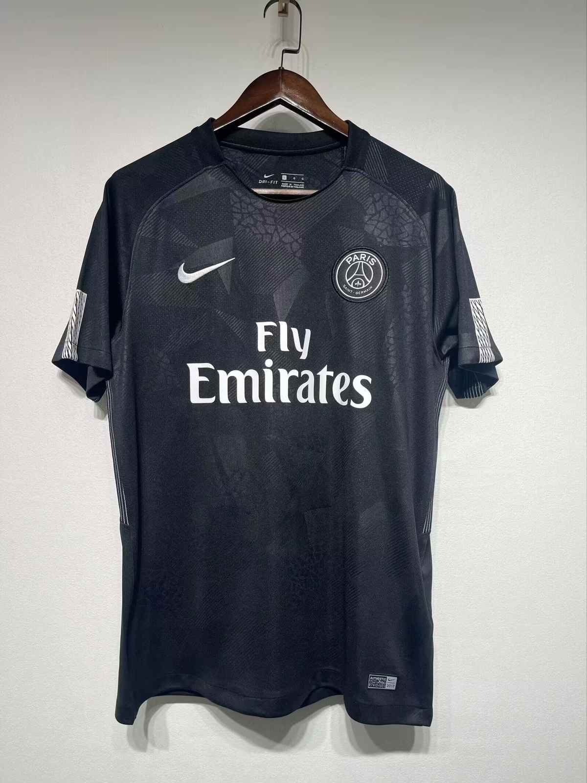 17/18 PSG Size: S-XXL