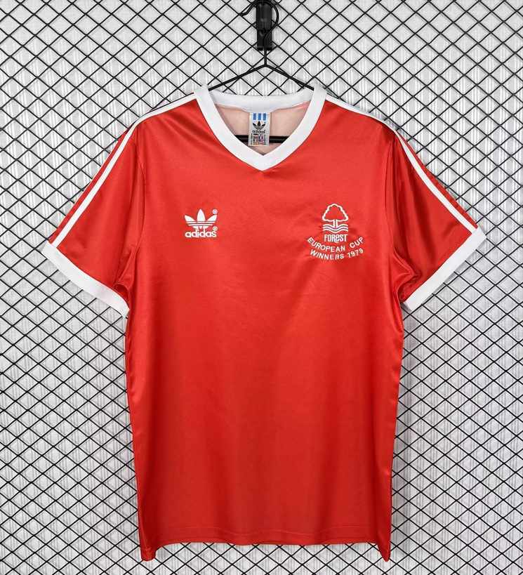 77/80 Nottingham forest Size: S-XXL