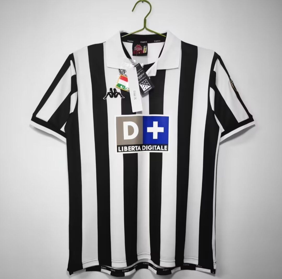 98/99 Juventus Size: S-XXL