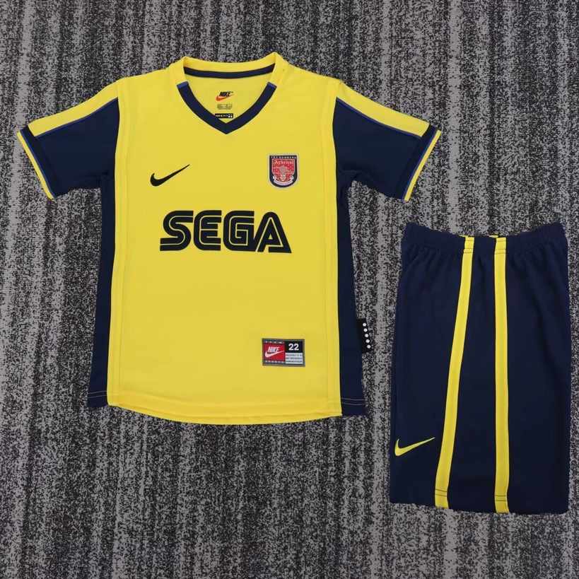 00 01 Arsenal away children's retro set 00 01 阿森纳 客场 孩子 复古套装
