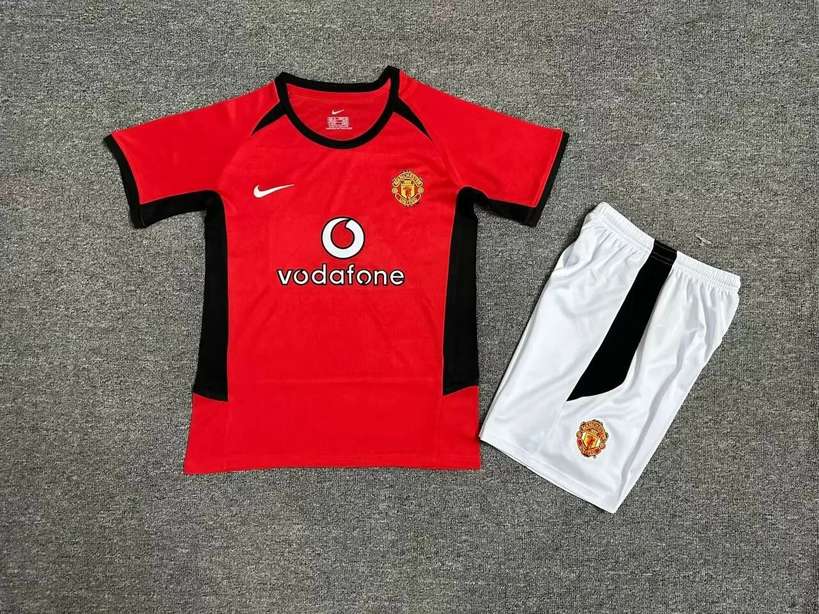 02-04 Man united kid kits Retro 02 04 曼联 儿童套装