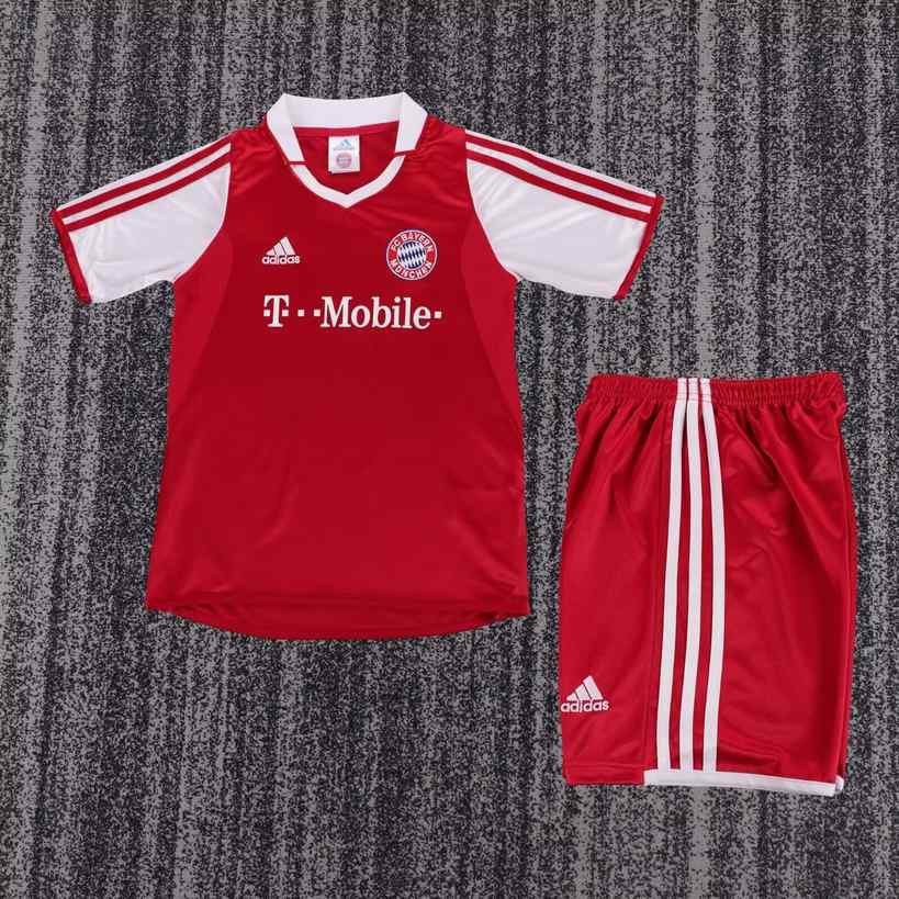 03 04 Bayern home children's retro kit 03 04 拜仁 主场 孩子 复古套件