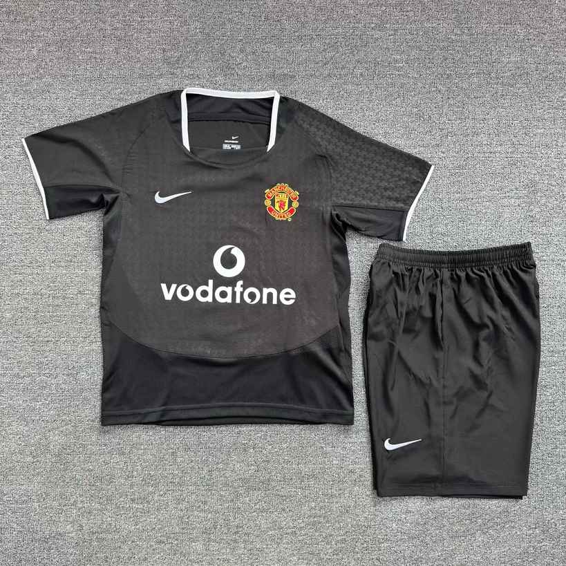 03 04 Man united away black kids kit Retro 03 04 曼联 客场 儿童套装