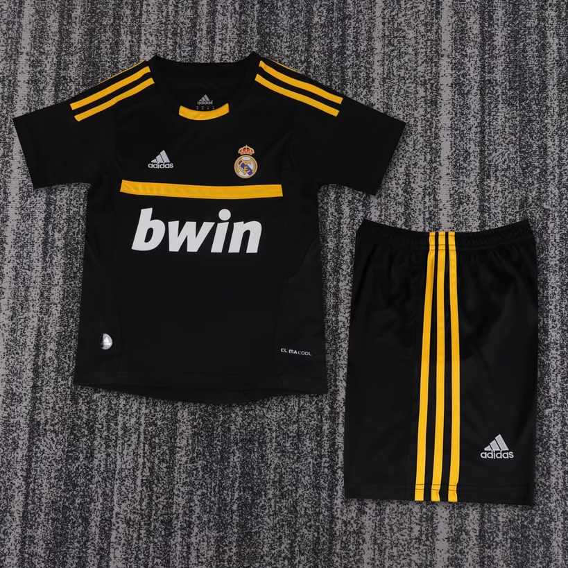 11 12 Real Madrid black goalkeeper kid kits retro 11 12 皇马 黑色 守门员 孩子 复古套装_180249