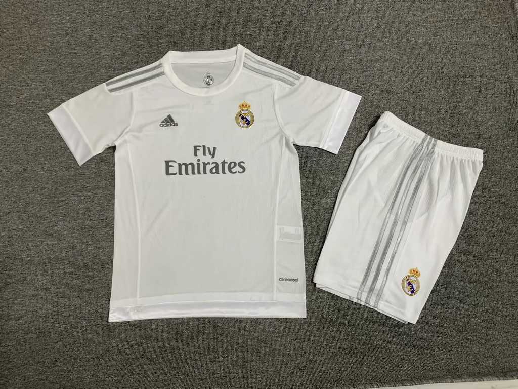 15 16 Real Madrid home kids kit Retro size 16-28 15 16 皇马 主场 儿童套装