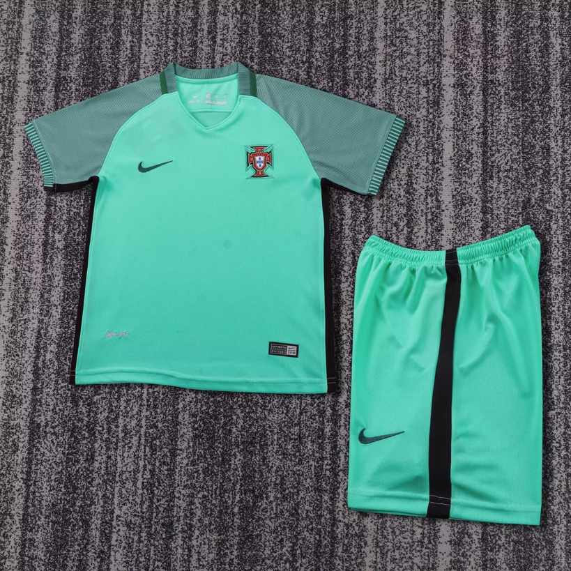 2016 Portugal Away Kids retro set 2016 葡萄牙 客场 孩子 复古套装