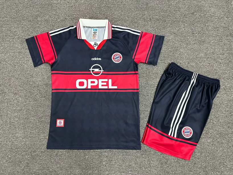 97 99 Bayern home kids kit Retro size 16-28 97 99 拜仁 主场 儿童套装