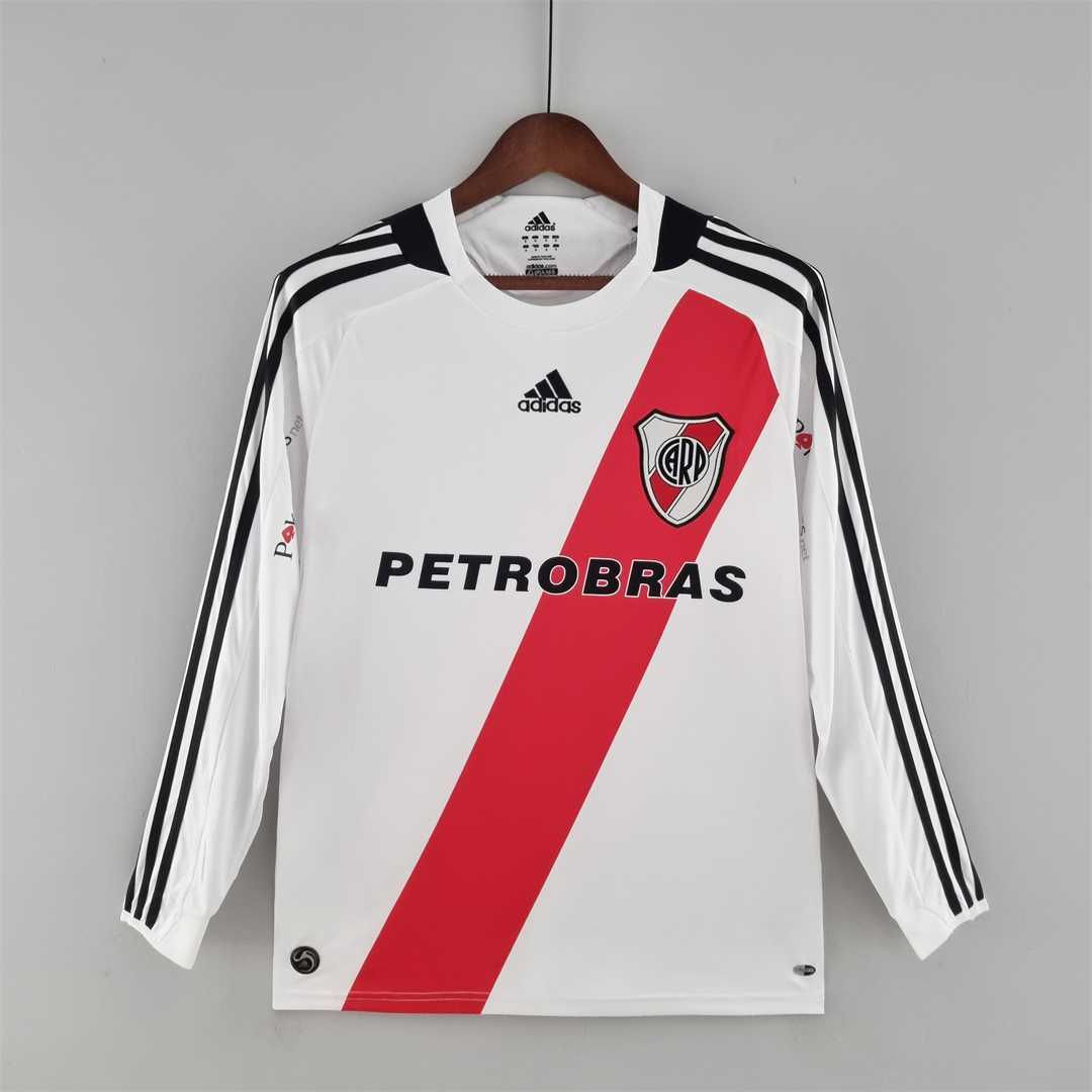 09-10 River Plate home long sleeve