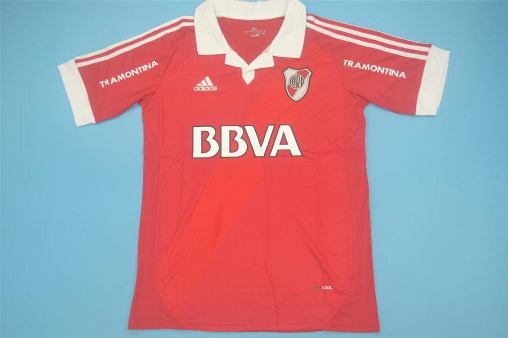 12-13 River Plate red away