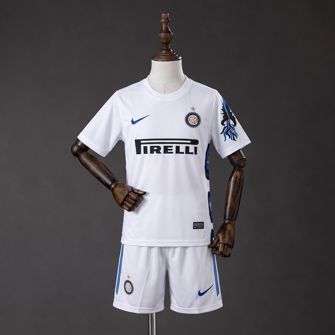 2010/11 Inter Milan Away Retro Kids Kit Soccer Jersey 16-28
