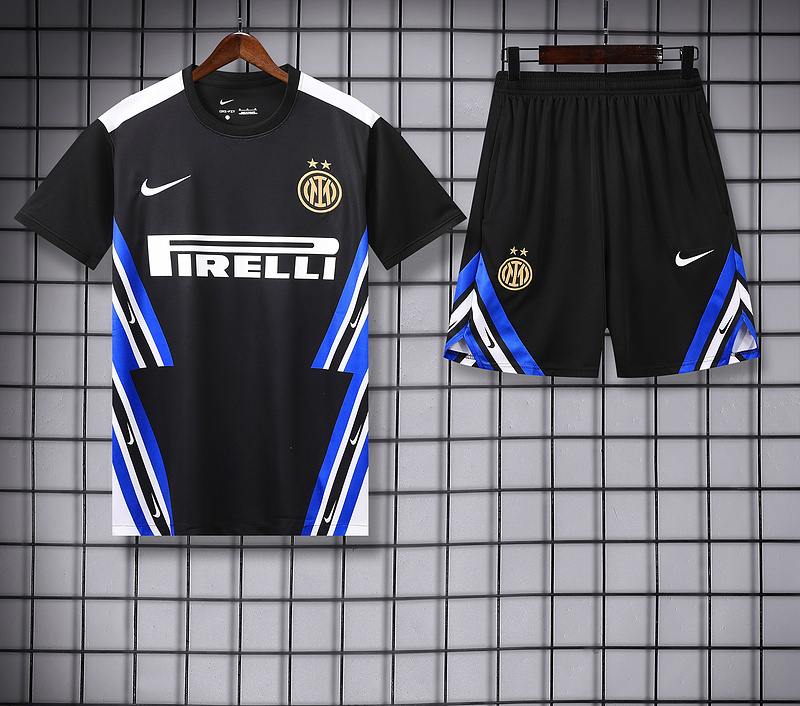 25-26 INT Black Training suit