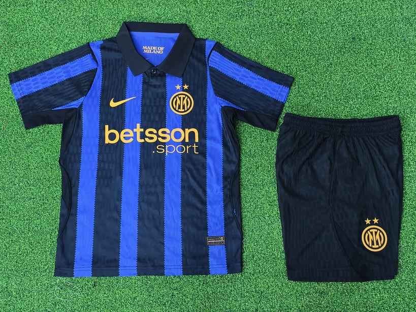 Ensemble de football enfant 26/27 Inter Milan — Domicile · Version joueur