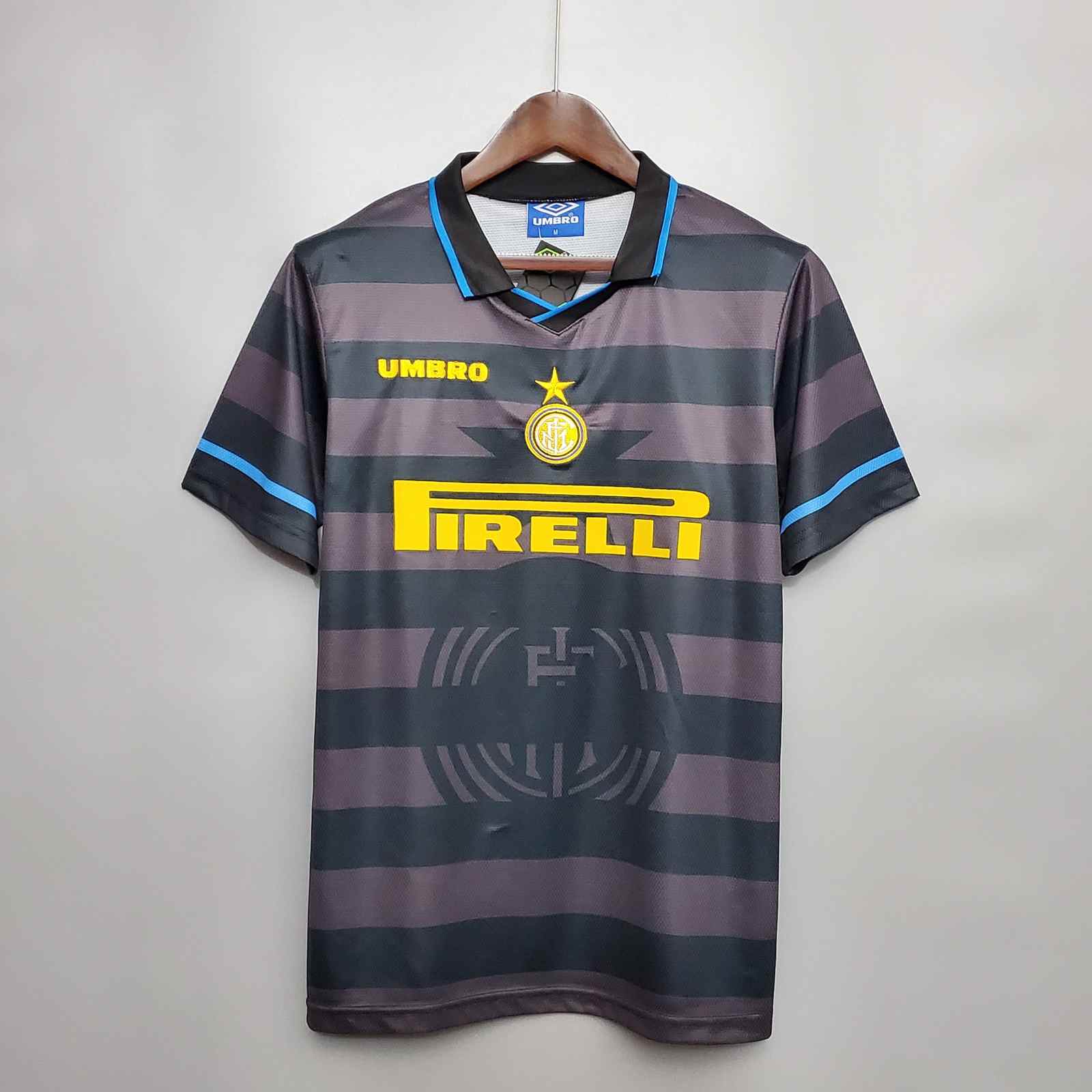Retro INT away 97_98
