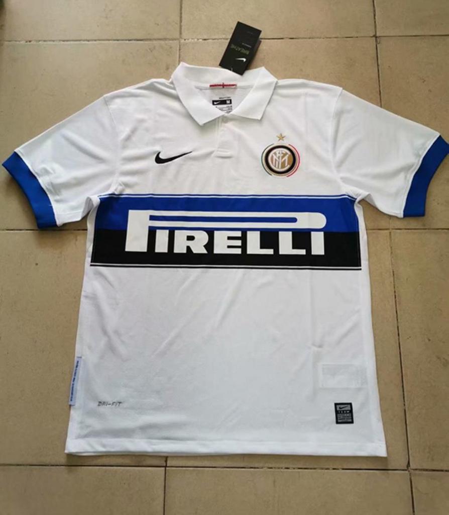 Retro INT away white 09_10