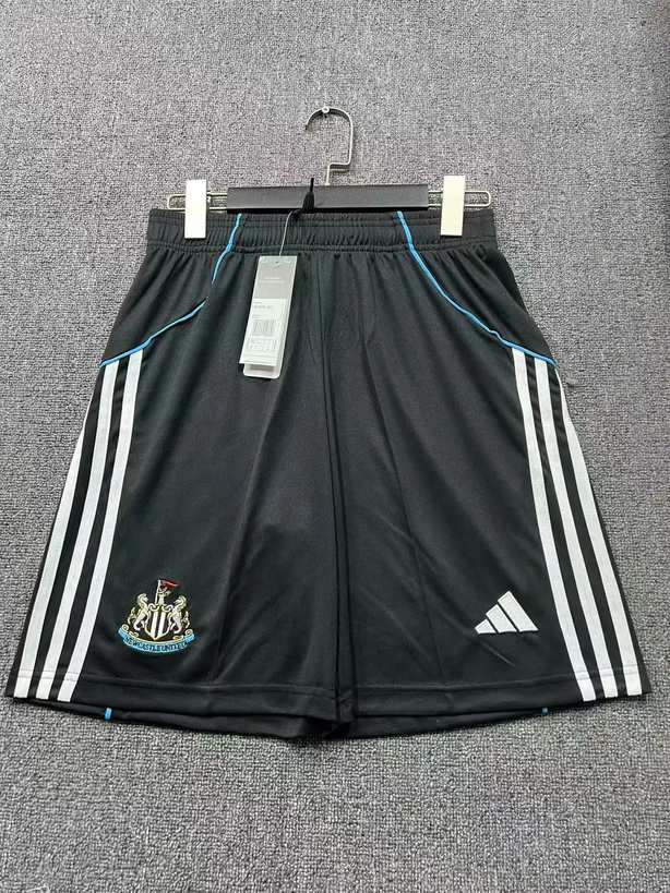 25 26 Newcastle United home shorts 25 26 纽卡斯尔 主场 短裤
