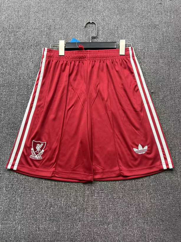26 27 LWP away red shorts 26 27 LWP 客场 红色 短裤