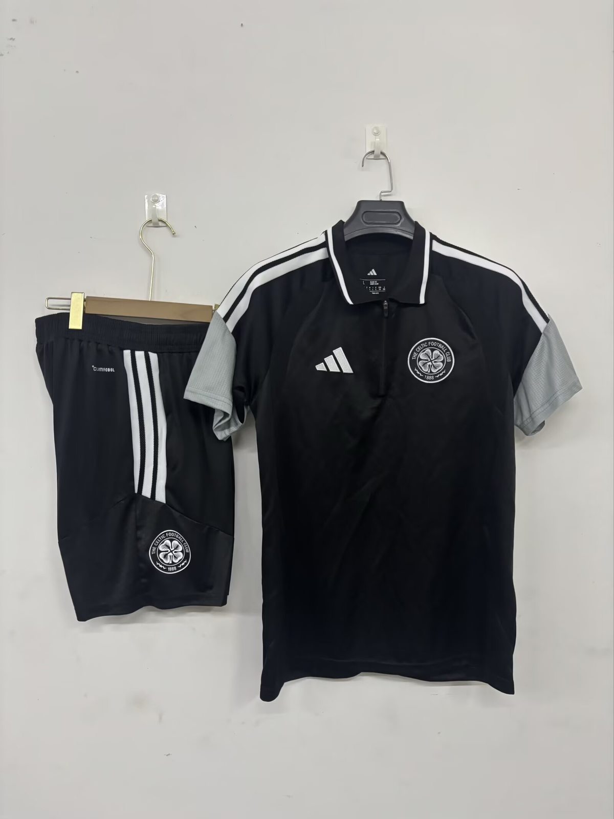 26 27 Celtic Black POLO Training Suit S-3XL 26 27 凯尔特人 黑色 POLO 训练服 S-3XL